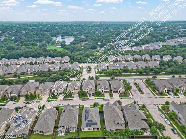 Building Photo - 2606 San Jacinto Dr