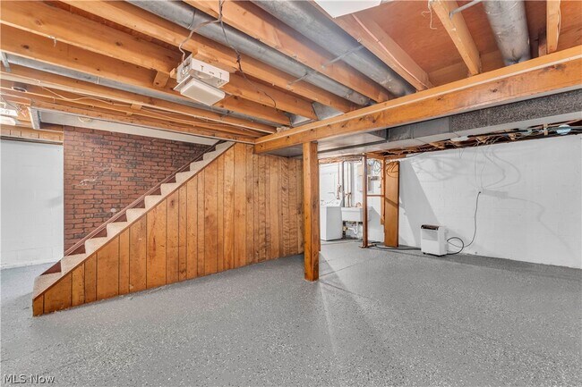Building Photo - 7400 Brenel Dr