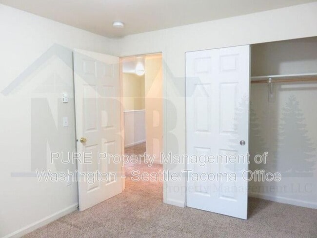 Building Photo - 4045 S Warner St