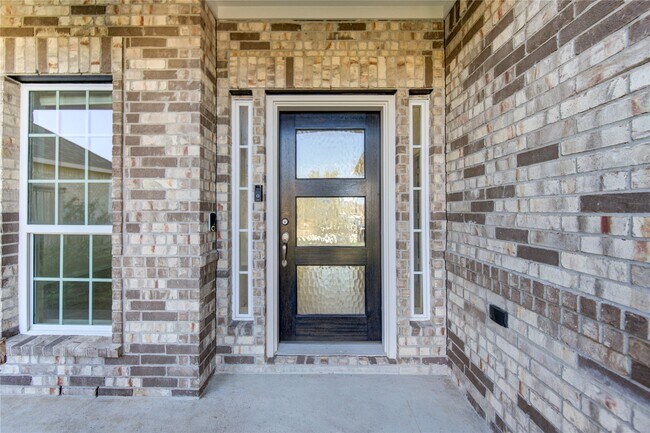 Building Photo - 30243 Twisting Springs Dr