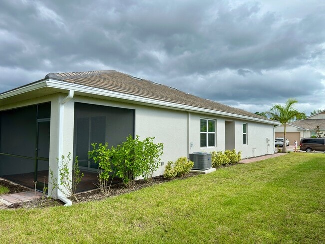 Building Photo - 1079 Enbrook Lp