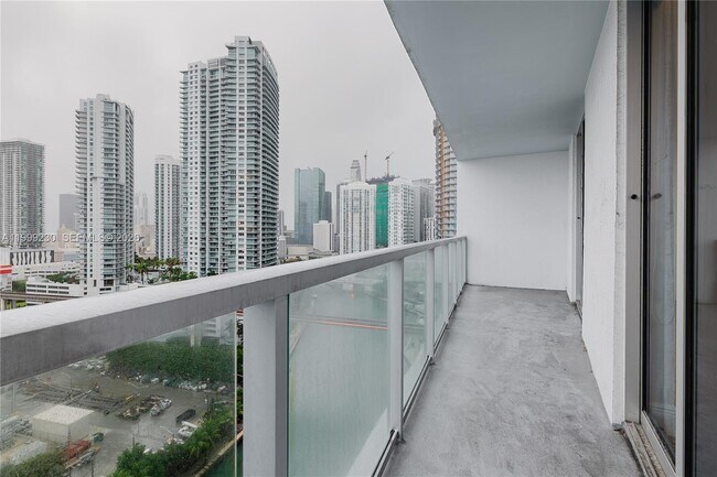 Building Photo - 185 SW 7th St