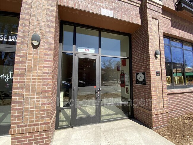 Building Photo - 431 E Bayaud Ave