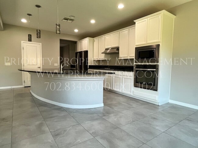 Building Photo - ~~Stunning SW Beauty! 4 Bedroom ~ 3.5 Bath + Bonus Room! 3500+ Sq. Ft