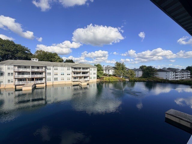 Building Photo - 1908 Waters Edge Dr