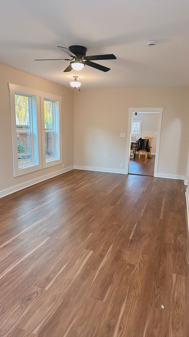 Building Photo - Available early Jan! Newly updated 4 bdrm/...