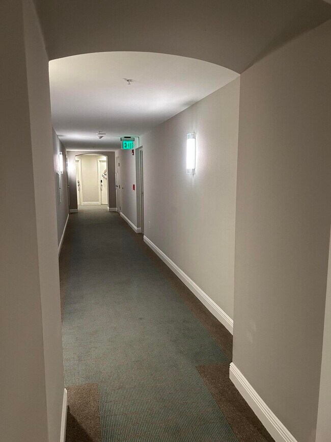 Building Photo - 3606 S Ocean Blvd
