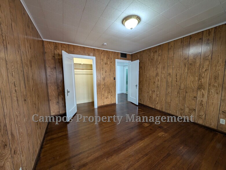 Building Photo - 2607 California Ave