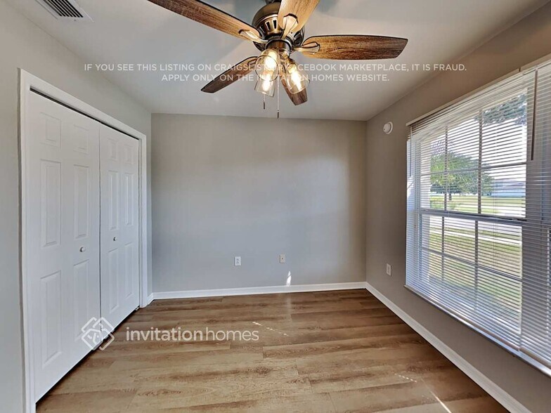 Building Photo - 5711 Lakeside Landings Blvd