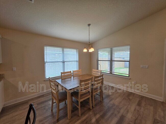 Building Photo - 4411 Fiske St