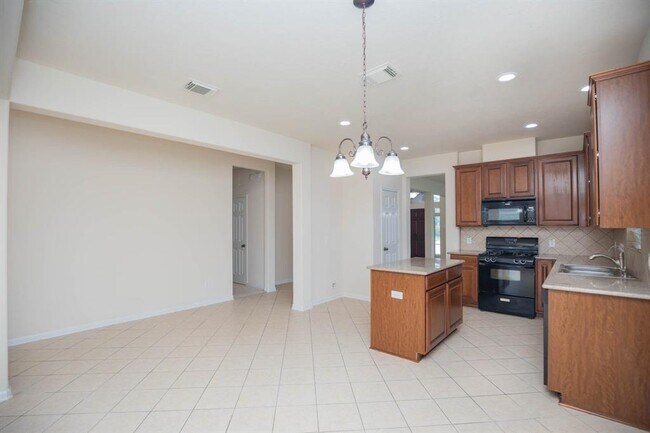 Building Photo - 7427 Boerne Creek Dr