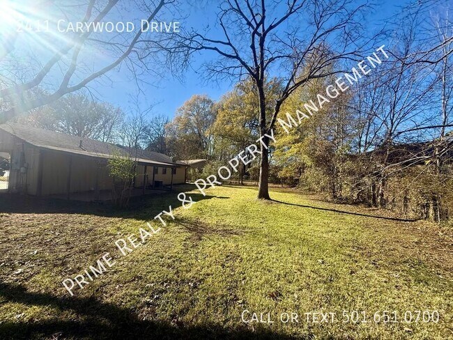 Building Photo - 2411 Carywood Dr
