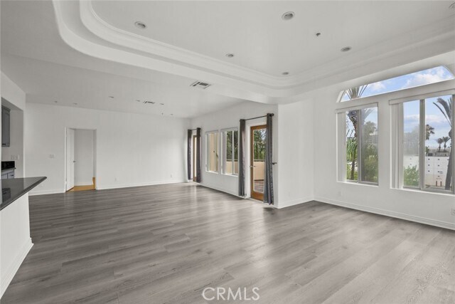 Building Photo - 231 E Burbank Blvd