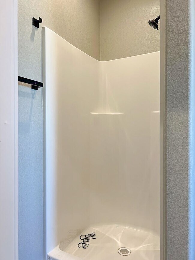 Building Photo - Pet Friendly 2 bed/ 2 bath unit at Soldier Ridge!