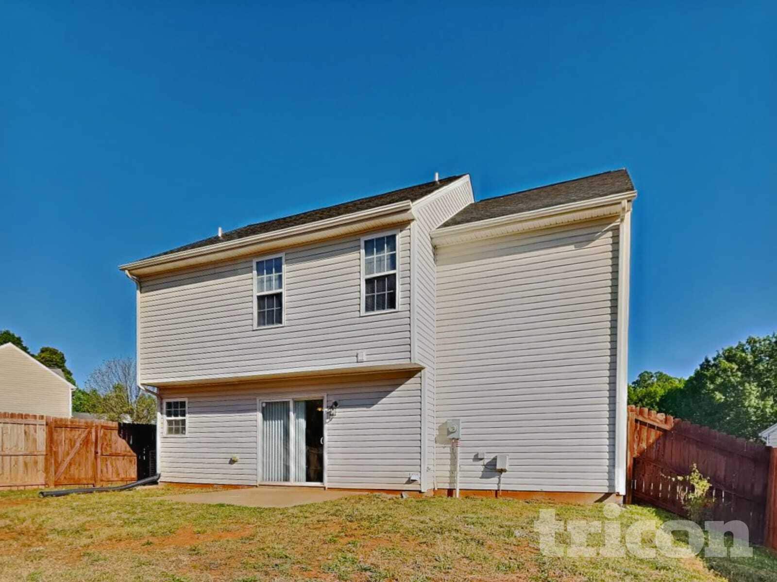 Building Photo - 2807 Green Crest Ct