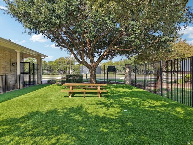 Building Photo - 1132 Pine Portage Loop