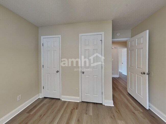 Building Photo - 785 Mount Royal Cv