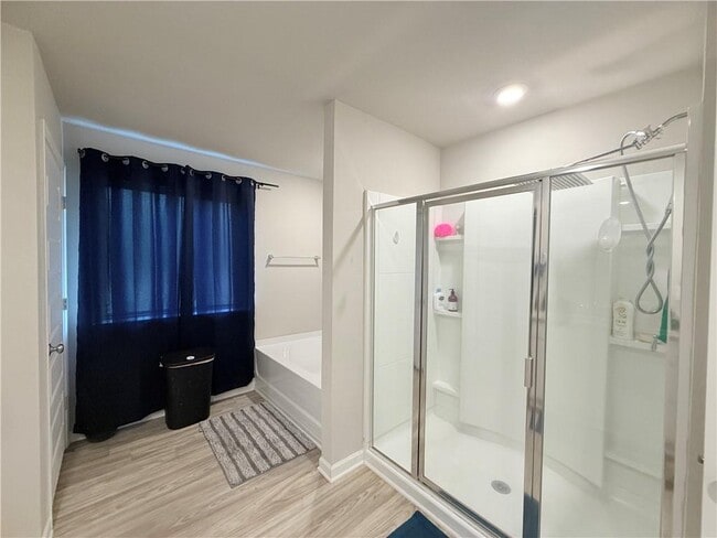 Building Photo - 10611 Burlington Estates Dr