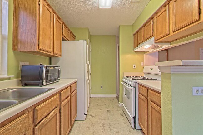 Building Photo - 14207 Anita Marie Ln