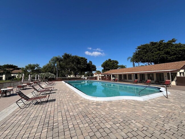 Building Photo - 4962 Sable Pine Cir