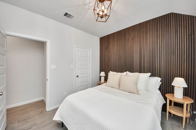 Building Photo - 4219 Colony Ln