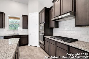 Building Photo - 11314 Chapalote Ave