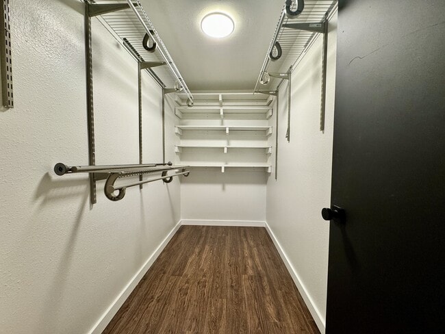 Building Photo - 6155 SW Heights Ln