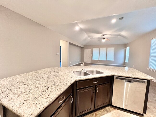 Building Photo - 2906 Coastal Prairie Ln