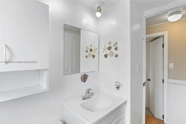 Building Photo - 8616 SW 16th Pl