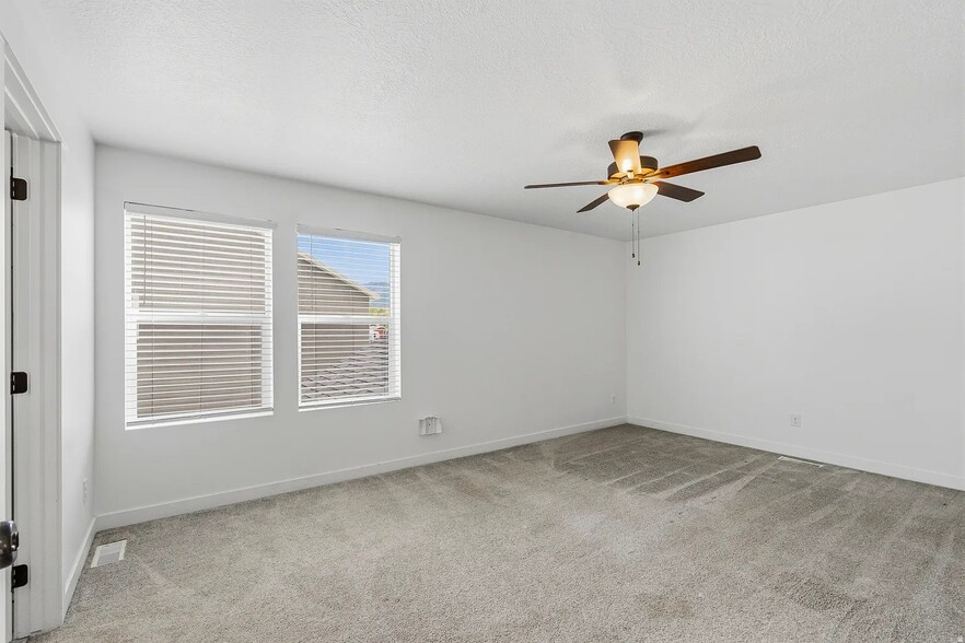 Building Photo - 244 N 200 E