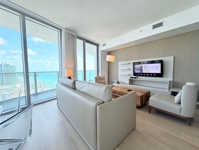 Building Photo - 4111 S Ocean Dr
