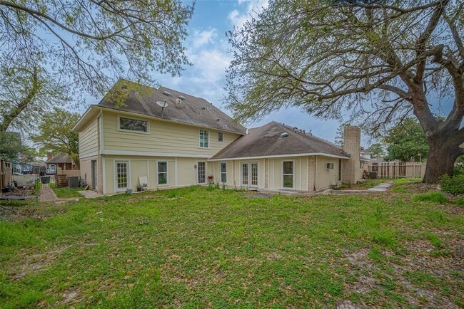 Building Photo - 4015 Black Locust Dr