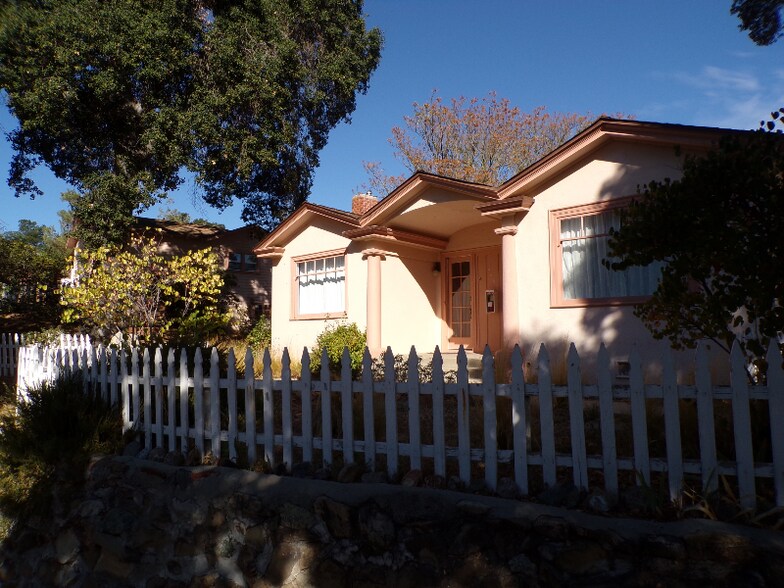 Building Photo - 5385 Mariquita Ave