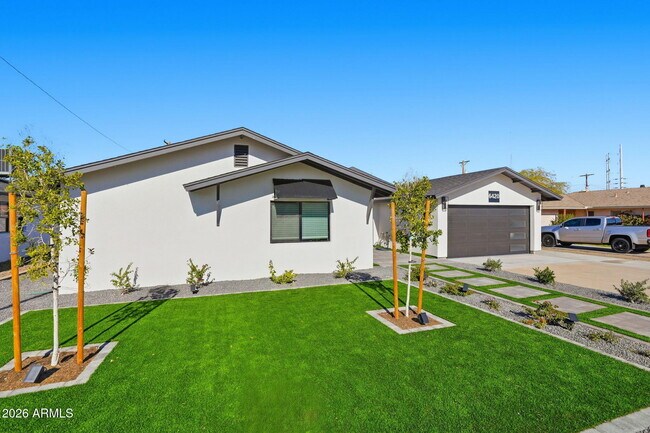 Building Photo - 6420 E Virginia Ave