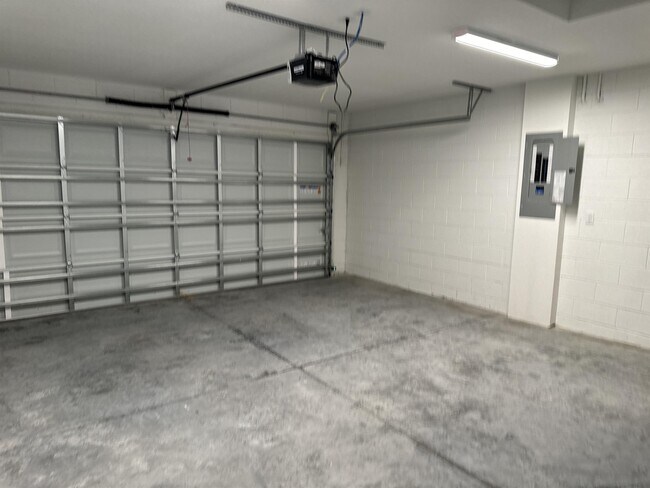 Building Photo - 7 Malauka Pass Dr