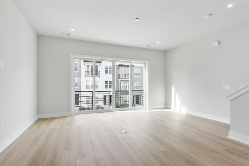 Building Photo - 714 41st Ave N