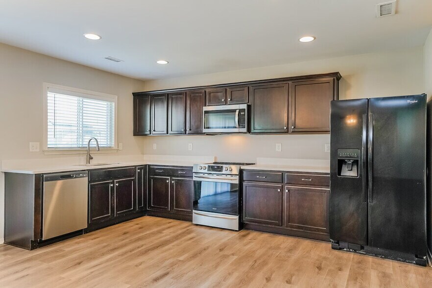 Building Photo - 4901 Autumn Sage Landing