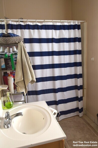 Building Photo - 17 Highgate St