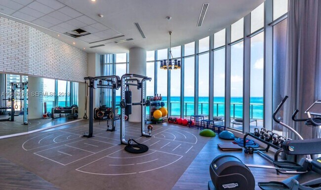 Building Photo - 4111 S Ocean Dr