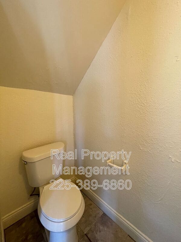 Building Photo - 750 Hospital Rd