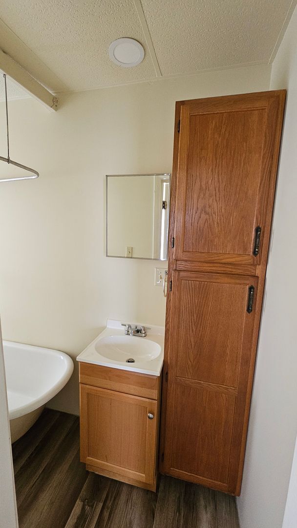 Building Photo - JUST REDUCED and Ask About Our Incentives!  2nd Floor 1 Bedroom Apartment!