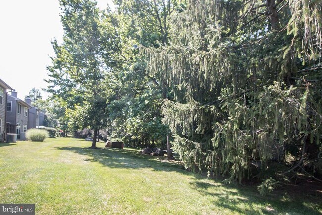 Building Photo - 15-B Andover Cir