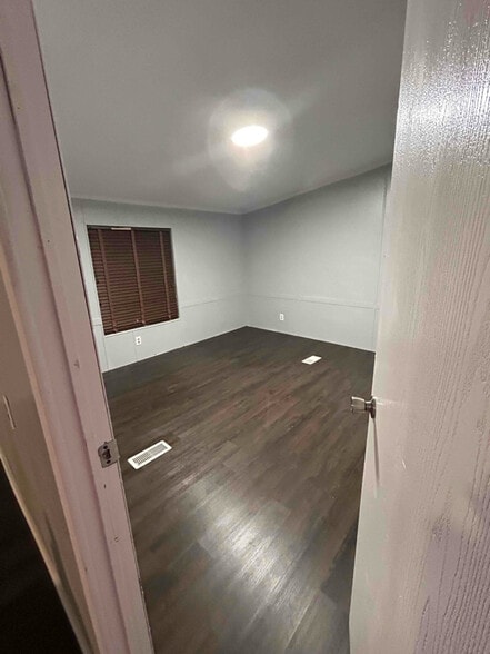 Building Photo - 107 Peoples Ln