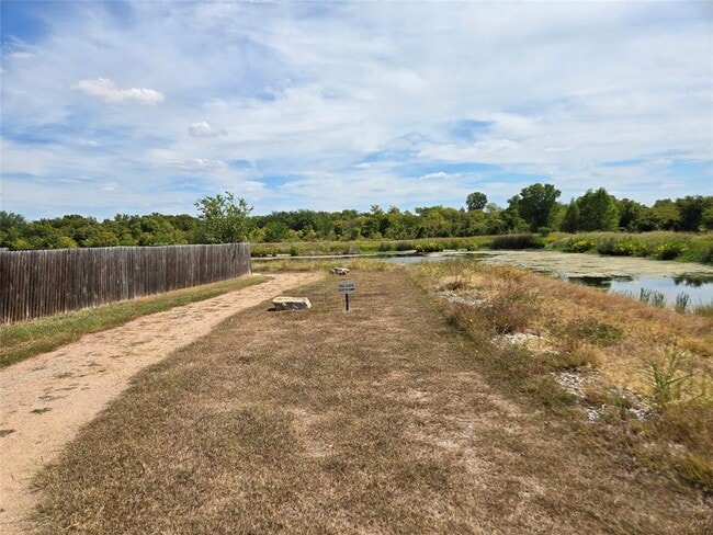 Building Photo - 812 Watson Way