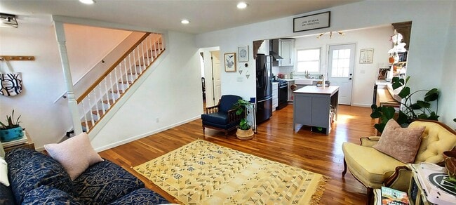 Building Photo - 112 Cabot Ave