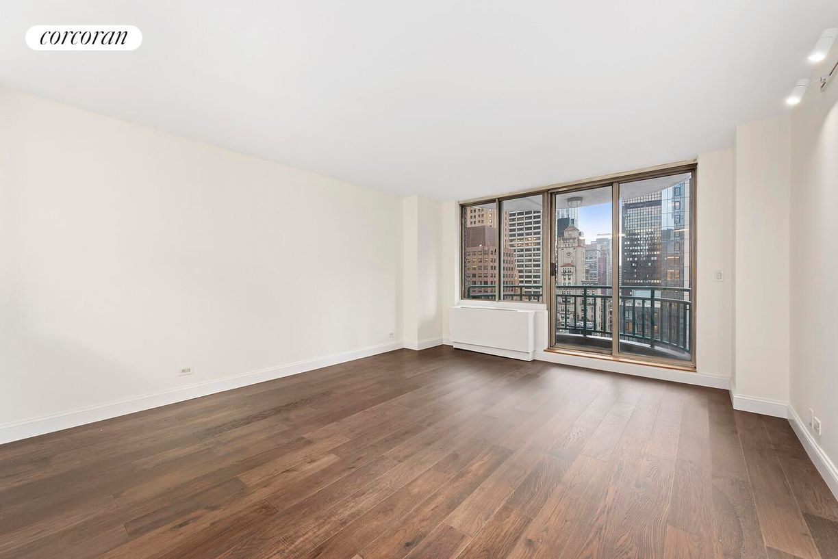 Building Photo - 145 E 48th St