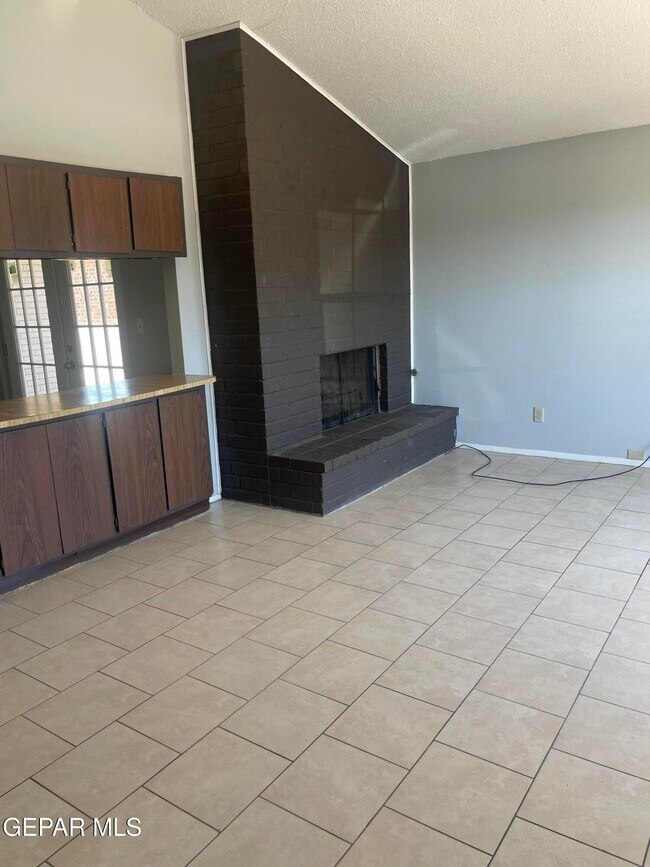 Building Photo - 2849 Beachcomber Dr