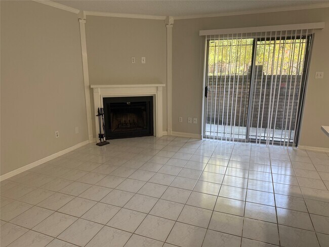 Building Photo - 2120 El Paseo St