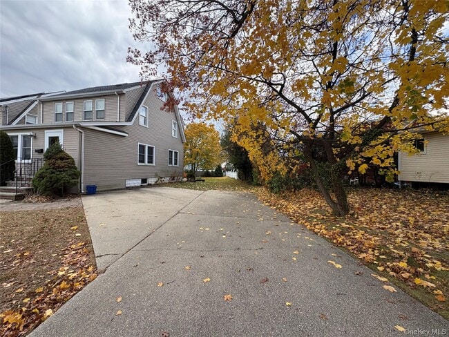 Building Photo - 3 Brookwood St