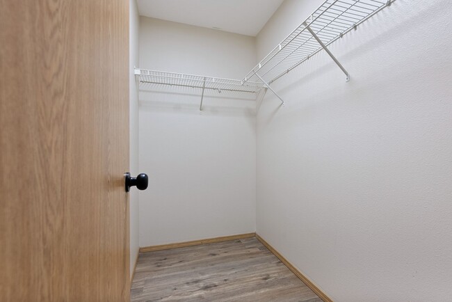 Building Photo - 4 Bed | 2.5 Bath Home with Garage, Yard & Modern Updates – SE Portland